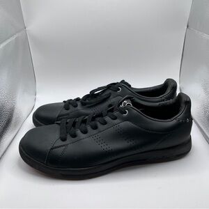 KURU Roam Men's Classic Court Sneakers in Jet Black. 
Size 11 mens EUC